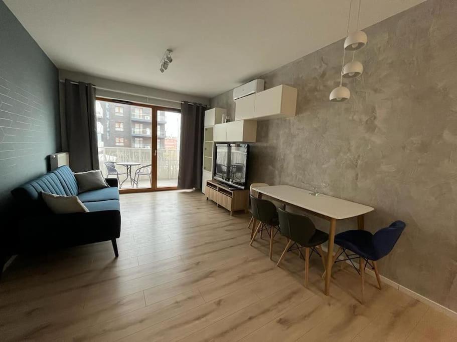 Luksusowy Apartament Z Parkingiem I Klimatyzacja W Samym Centrum Wroclawia Kültér fotó