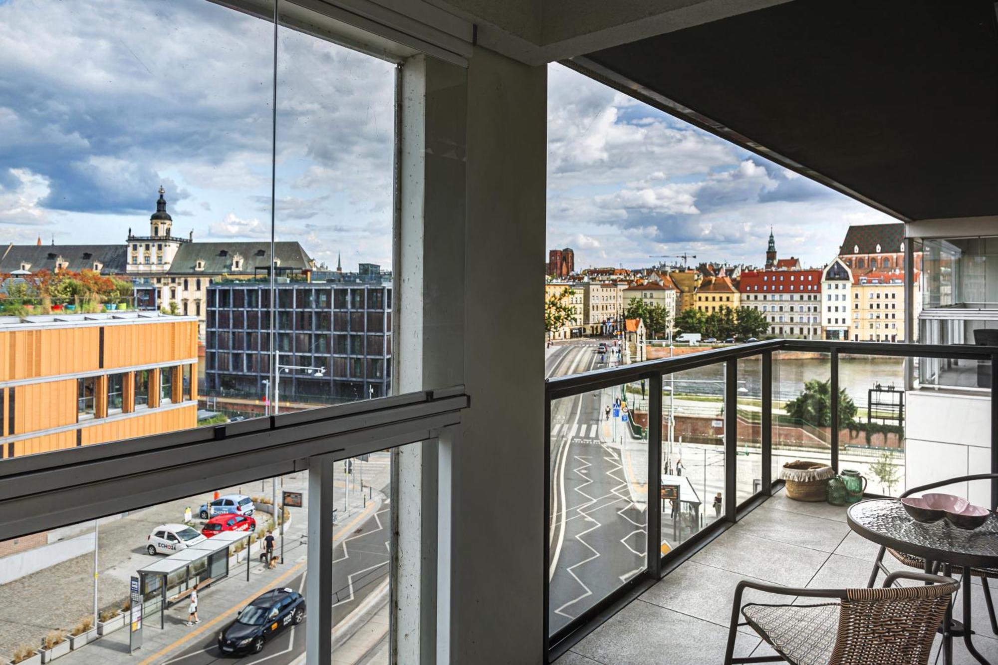 Luksusowy Apartament Z Parkingiem I Klimatyzacja W Samym Centrum Wroclawia Kültér fotó