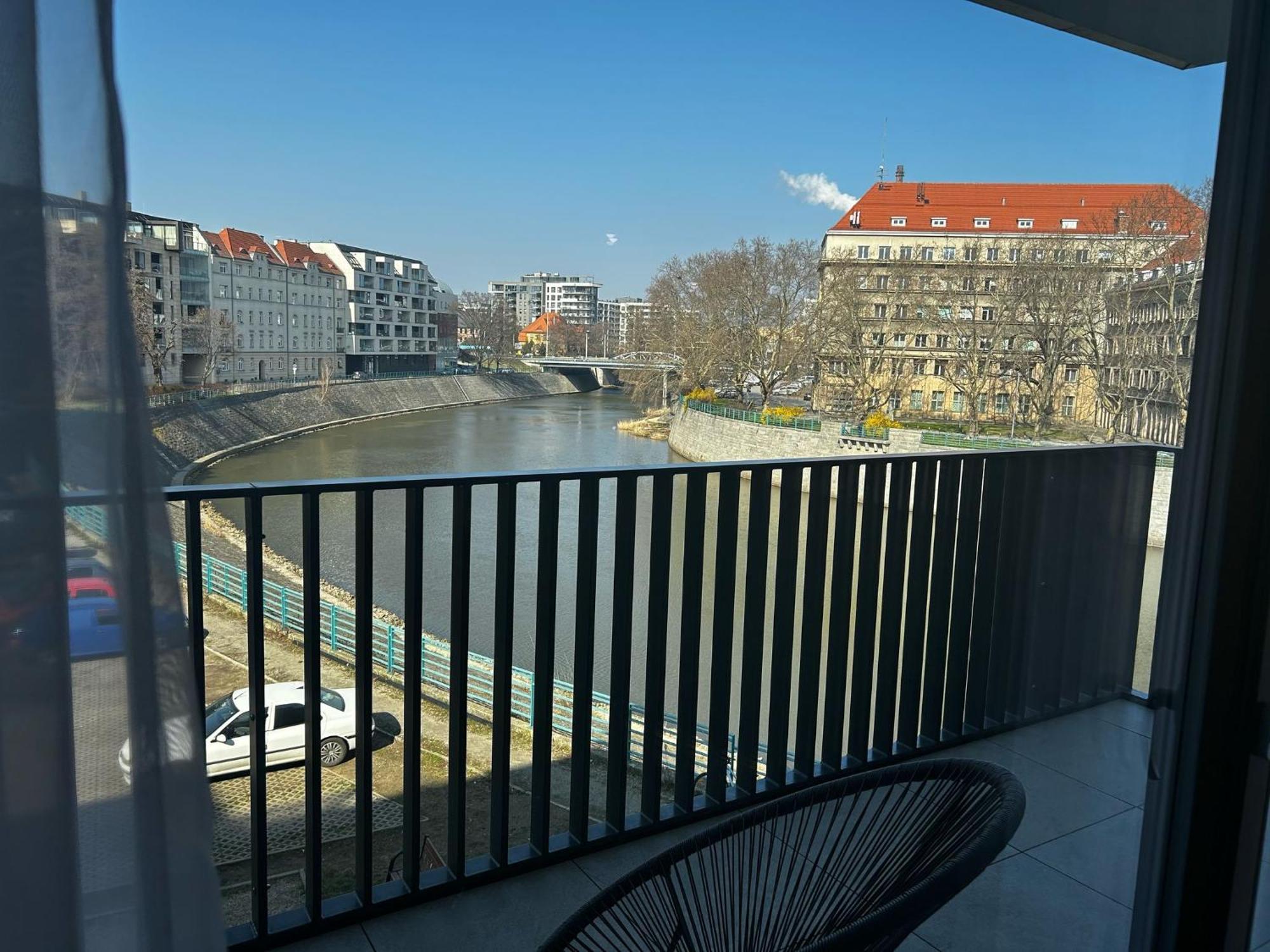 Luksusowy Apartament Z Parkingiem I Klimatyzacja W Samym Centrum Wroclawia Kültér fotó